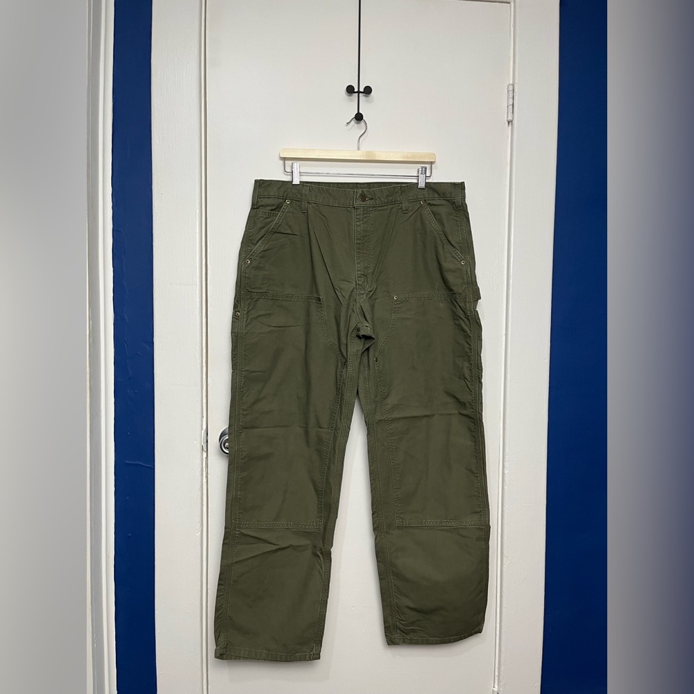 Carhartt Green Cargo Pants Rugged Utility Style